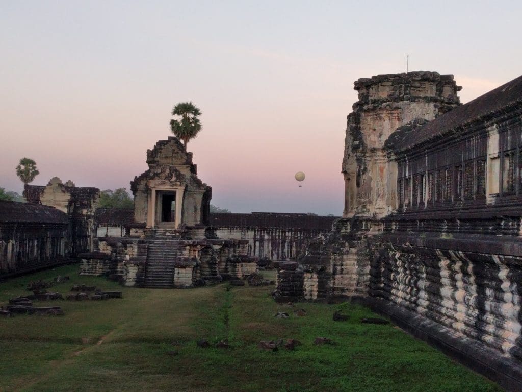 Cambodja | Angkor Wat | The Orange Backpack