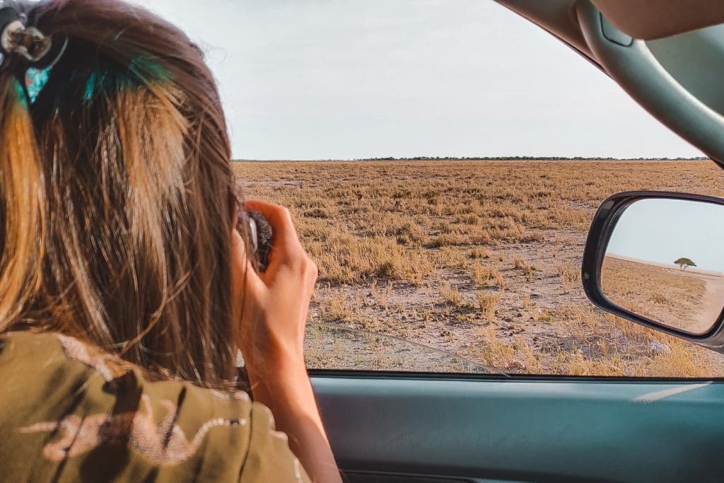 Rijden in Namibië | Driving in Namibia | The Orange Backpack