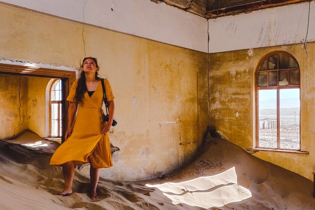 Spookstad Kolmanskop in Namibië | Lüderitz, Namibië | De oranje rugzak