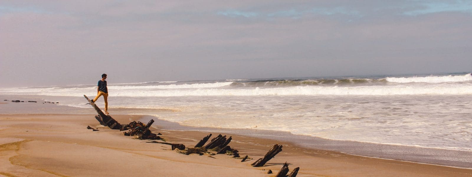 Visit Skeleton Coast in Namibia (+ map of the shipwrecks)