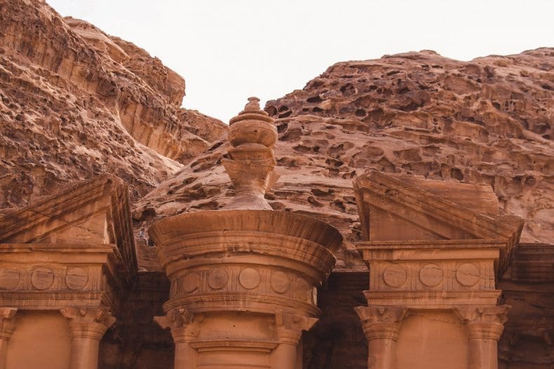 Petra Monastery backdoor | Jordan | Jordanië | The Orange Backpack