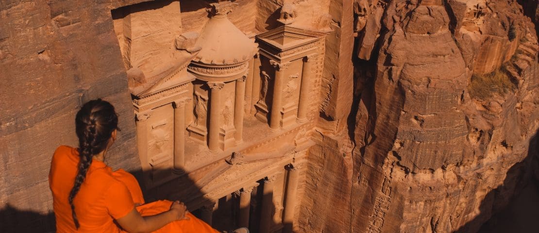 The 3 viewpoints for the Treasury from above in Petra (with map)