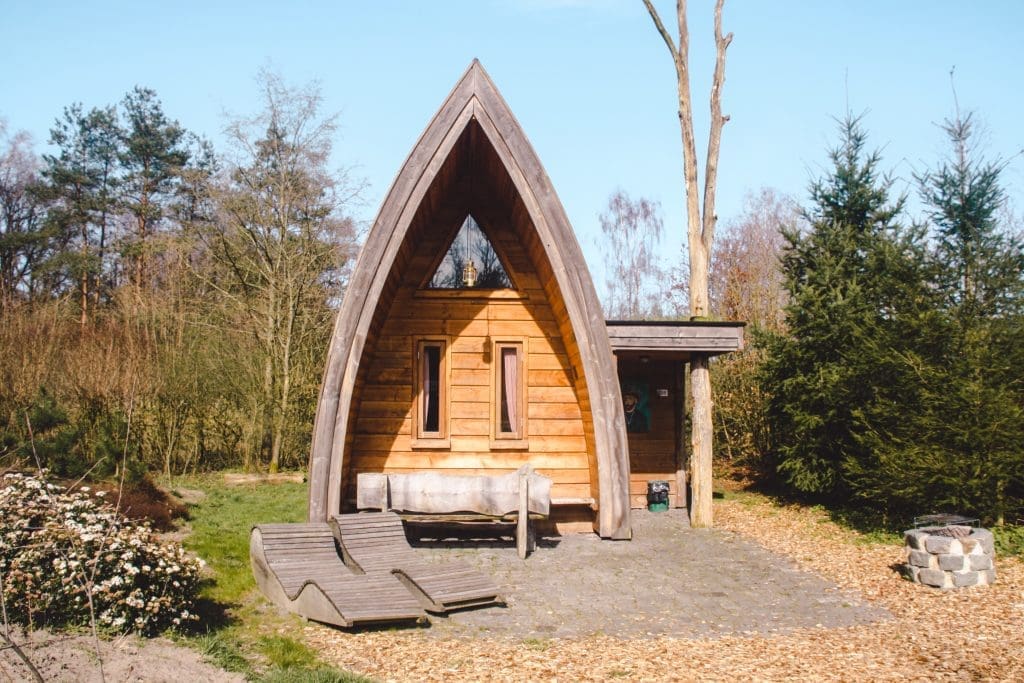 Zwerfhut De Wije Werelt | trekkershut Veluwe | Staycation | The Orange Backpack