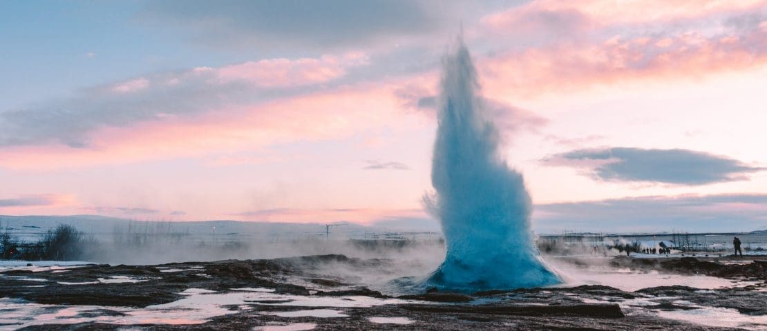 Geisers in IJsland Geysir Strokkur Haukaladur
