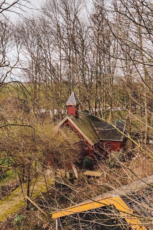 Bijzonder overnachten Friesland boomhut