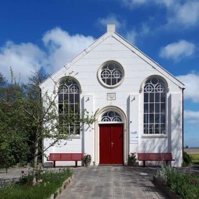 Bijzondere overnachtingen - witte kerk