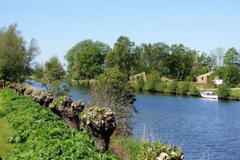 trek in Friesland | waterhuisje Ljeppershiem