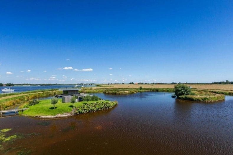 watervilla in Friesland