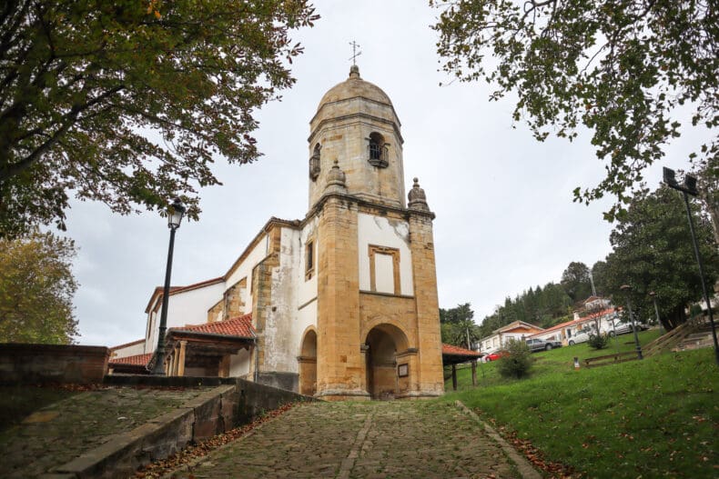 Lastres Santa Maria de Sabada