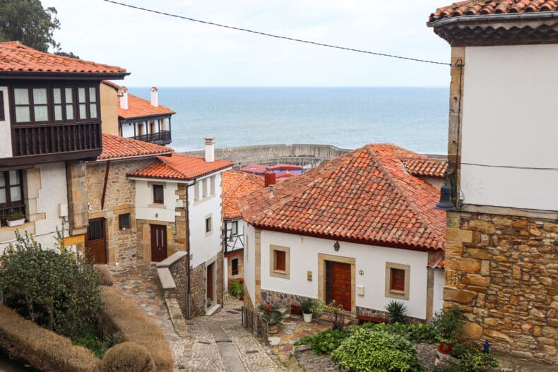 Lastres