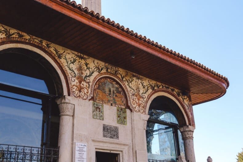 Tirana Et’hem Bey