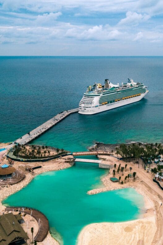 cruiseschip: reizen geld verdienen