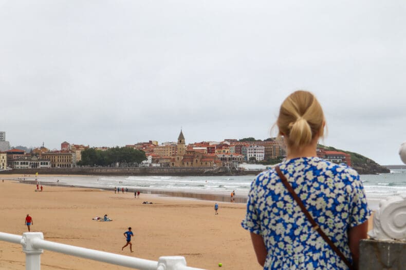 Playa de San Lorenzo Gijon