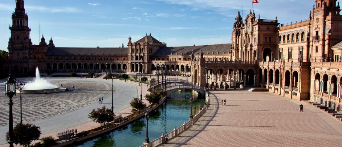 Visiting Plaza de España: A Must-See Landmark in Seville