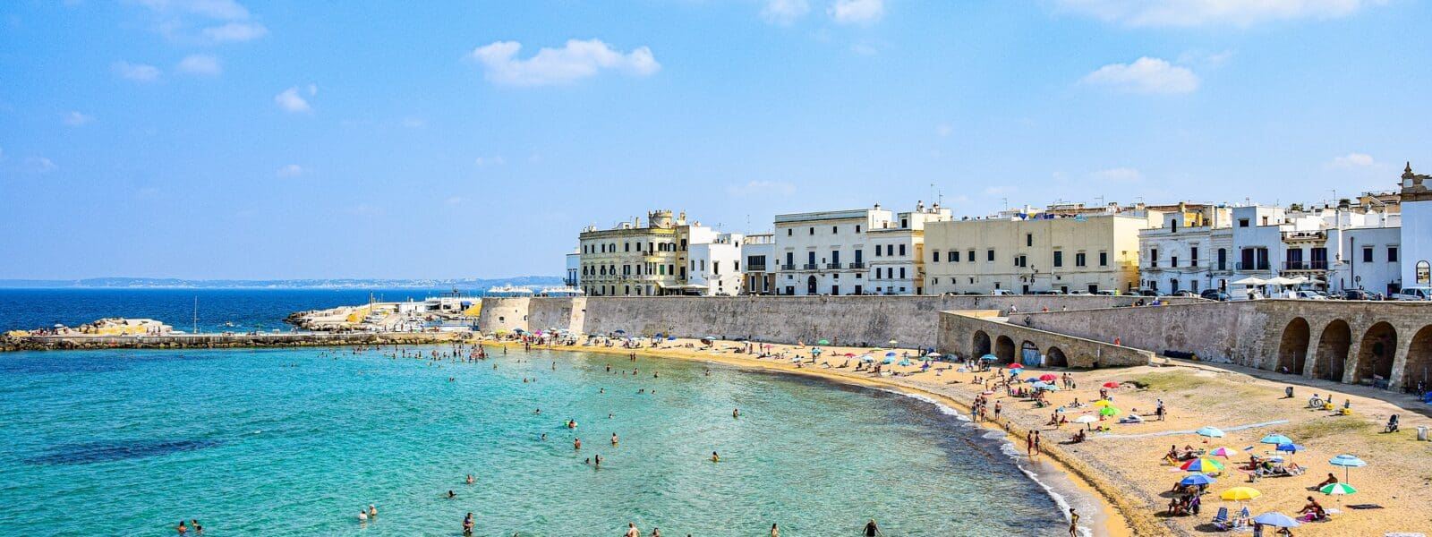 Ontdek Gallipoli in Puglia – van oude straatjes tot zonovergoten stranden
