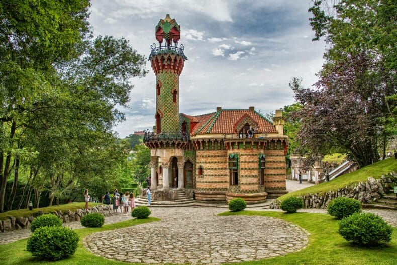 Capricho Comillas